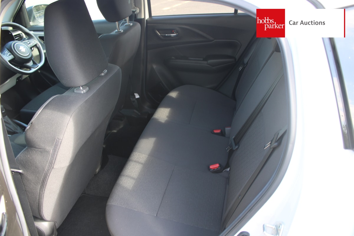 SUZUKI SWIFT ULTRA MHEV CVT image 14