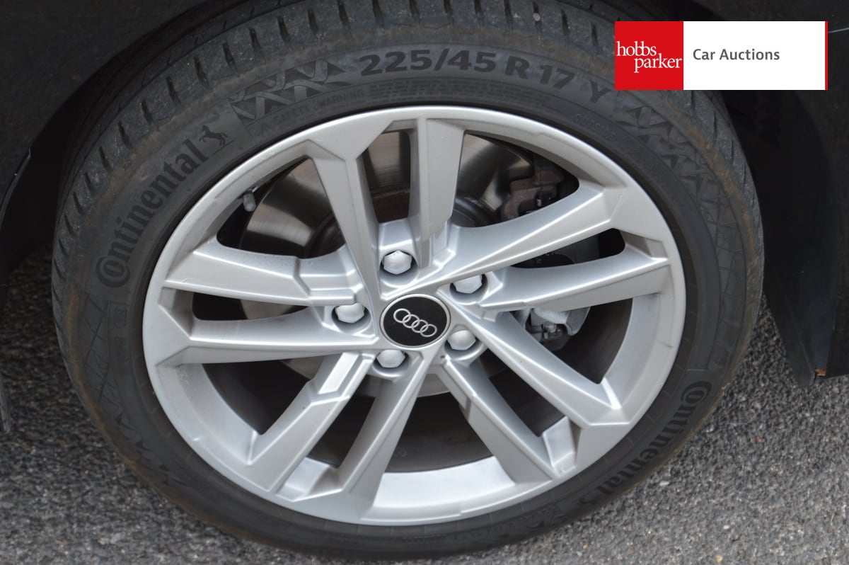 AUDI A3 SPORT 40 TFSI E S-A image 12