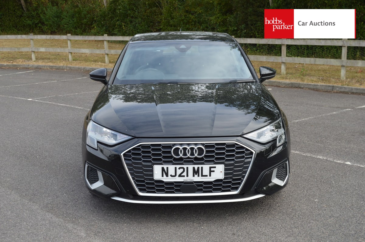 AUDI A3 SPORT 40 TFSI E S-A image 8