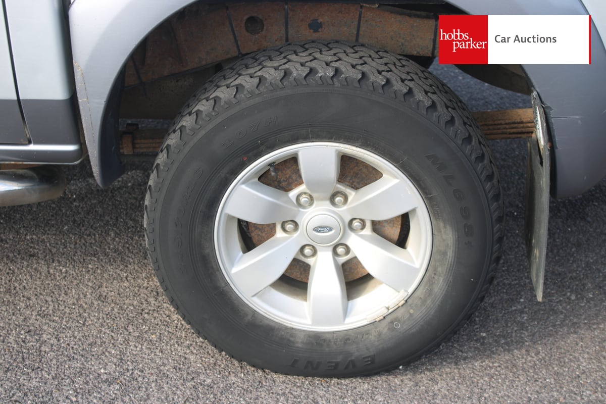 FORD RANGER XLT D/C 4WD image 11