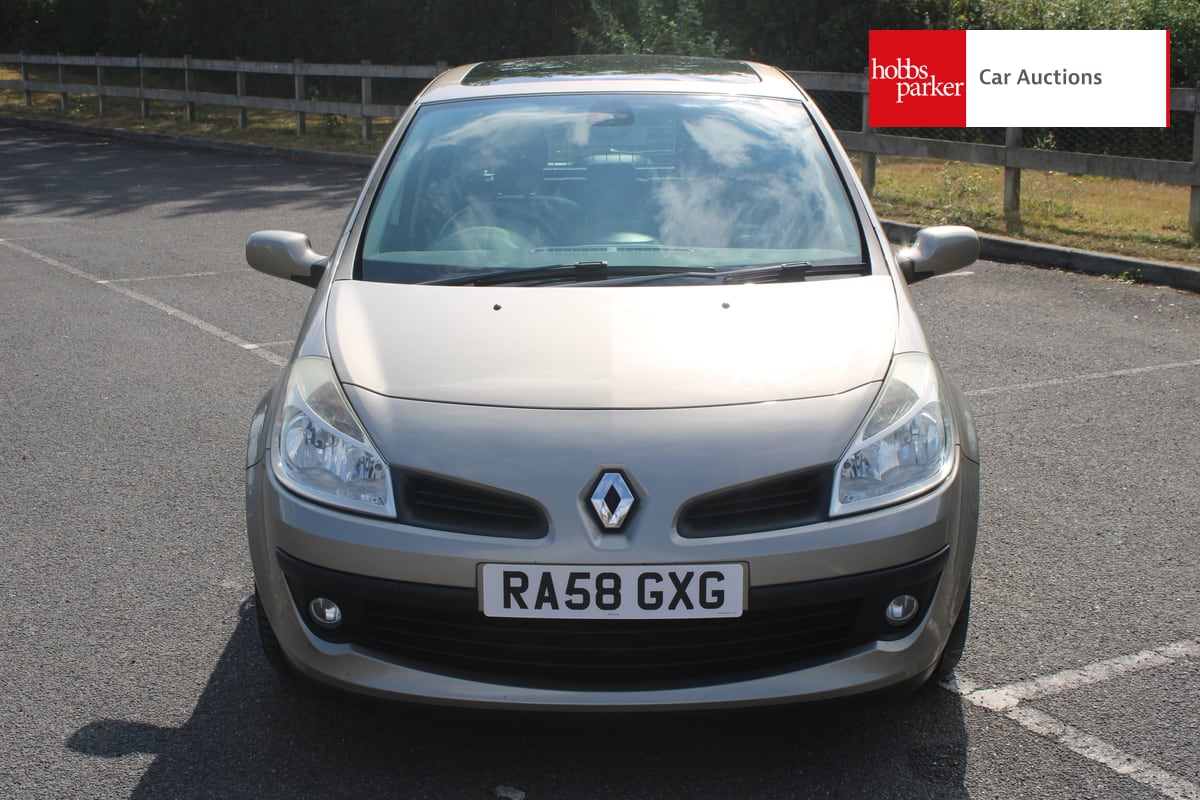 RENAULT CLIO DYNAMIQUE TURBO 100 image 8