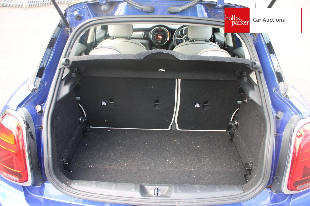MINI COOPER EXCLUSIVE image 15