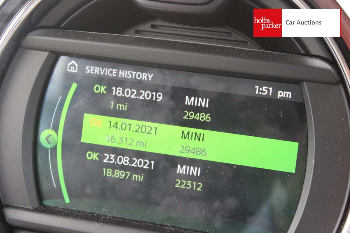 MINI COOPER EXCLUSIVE image 17