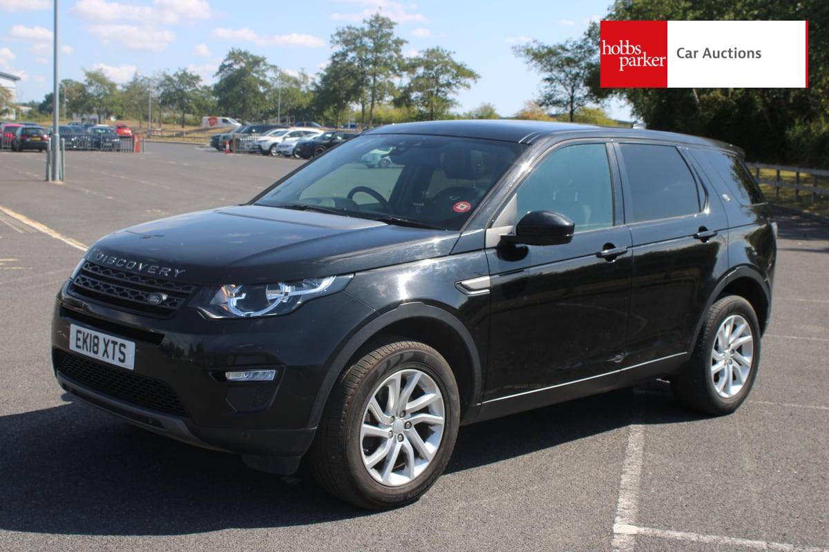 LAND ROVER DISCOVERY SPORT SE TECH TD4 A image 7