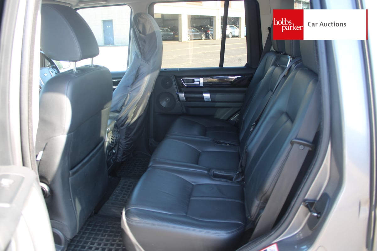 LAND ROVER DISCOVERY HSE TDV6 AUTO image 14