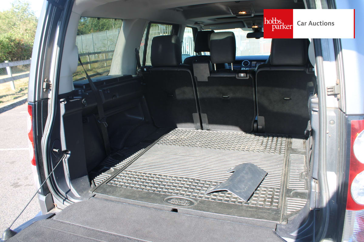 LAND ROVER DISCOVERY HSE TDV6 AUTO image 15