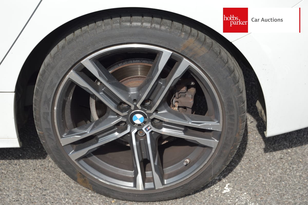 BMW 118I M SPORT image 11