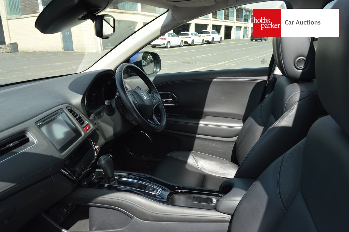HONDA HR-V EX I-VTEC CVT image 13