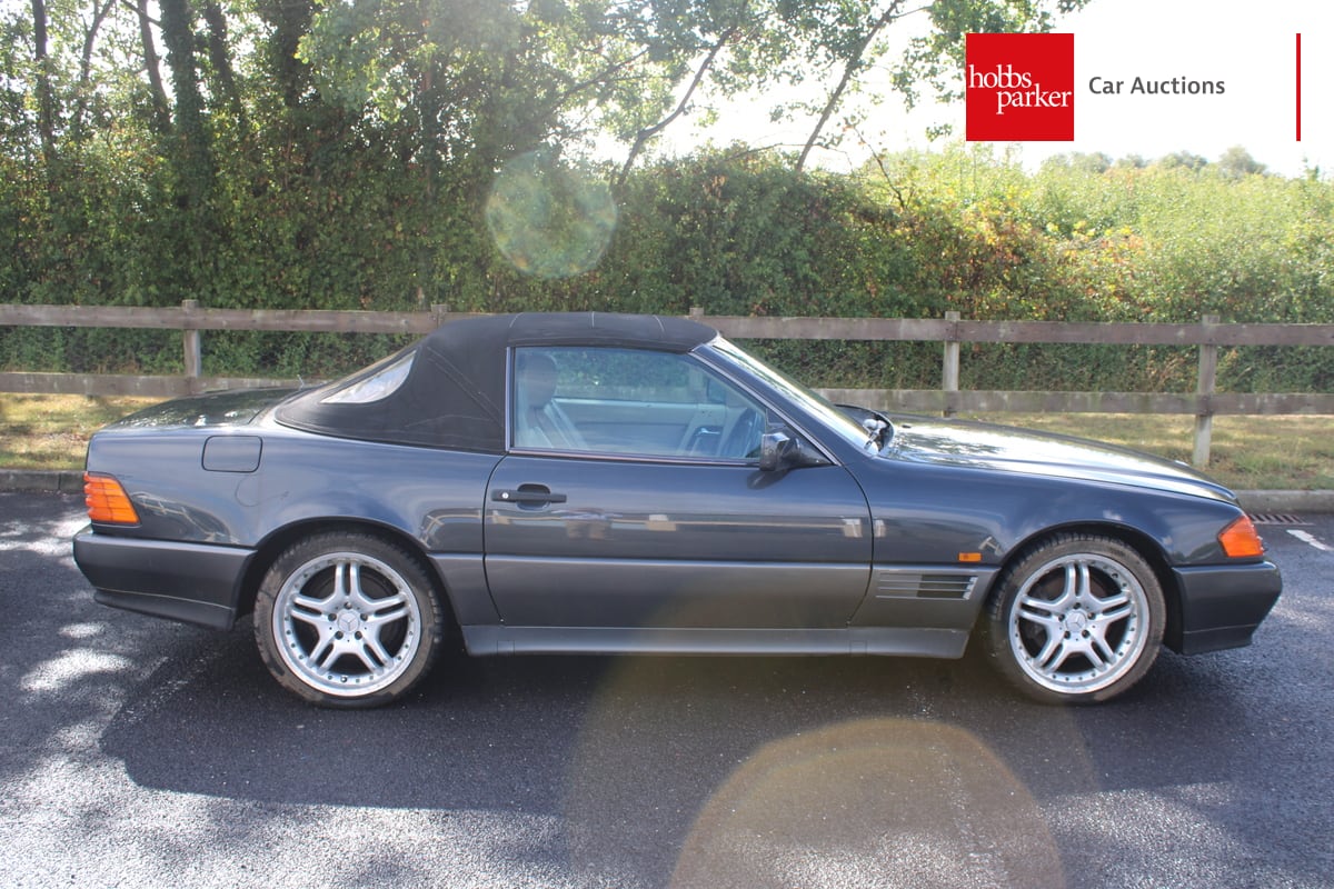 MERCEDES 300SL-24 AUTO image 32