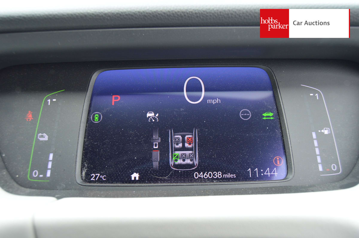 HONDA JAZZ EX I-MMD CVT image 17