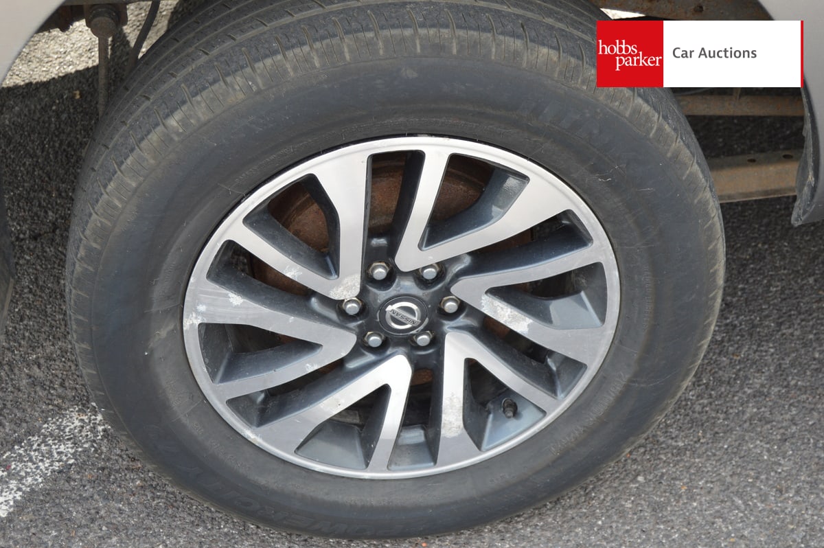 NISSAN NAVARA TEKNA DCI AUTO image 11