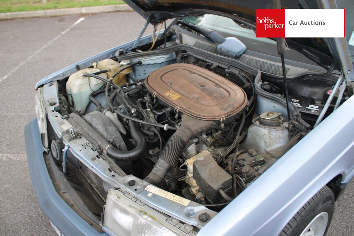 MERCEDES 190E AUTO image 31