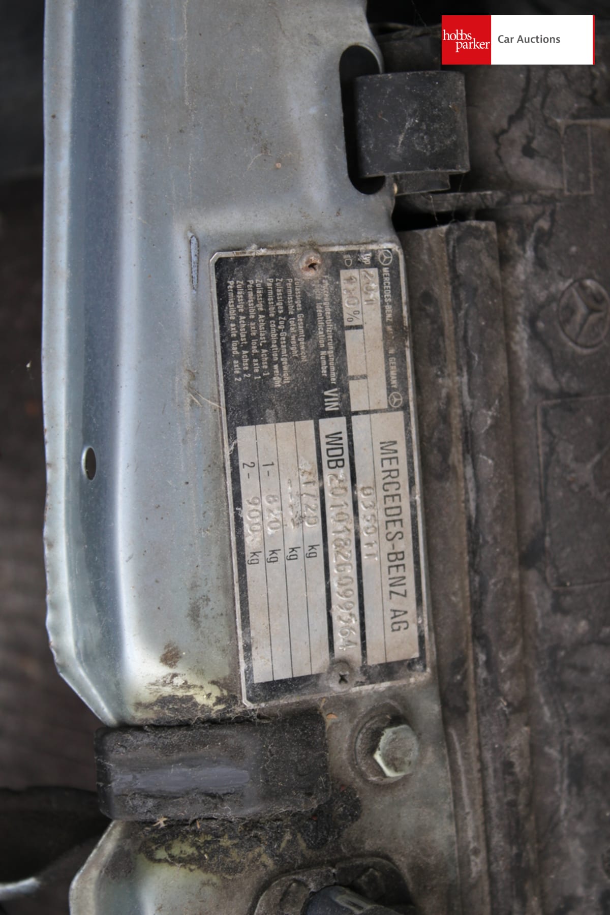 MERCEDES 190E AUTO image 33