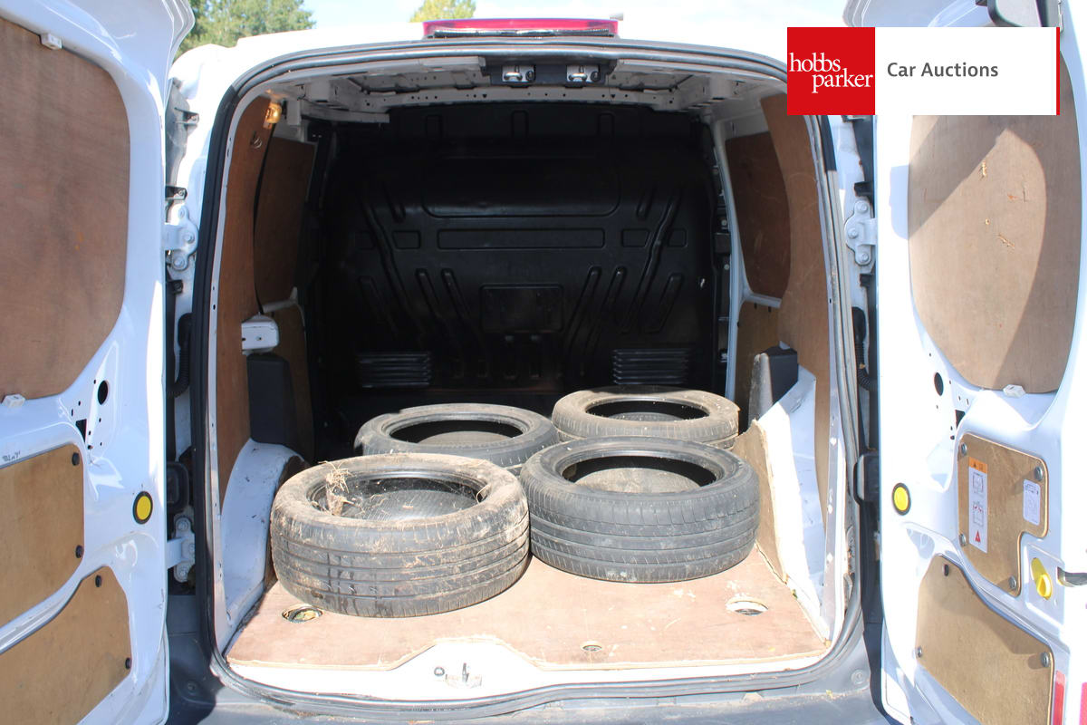 FORD TRANSIT CONNECT 200 image 11