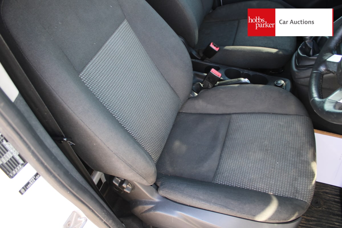 FORD TRANSIT CONNECT 200 image 15