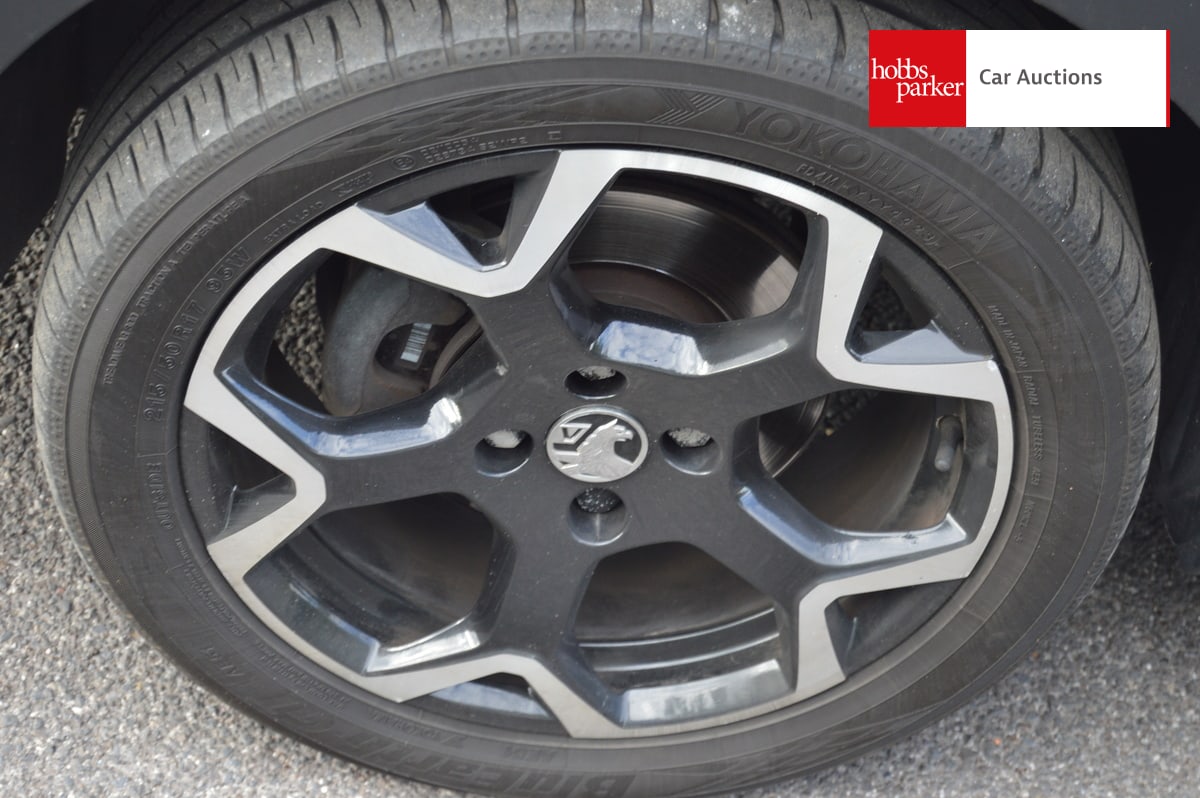 VAUXHALL CROSSLAND ELITE EDITION T image 9