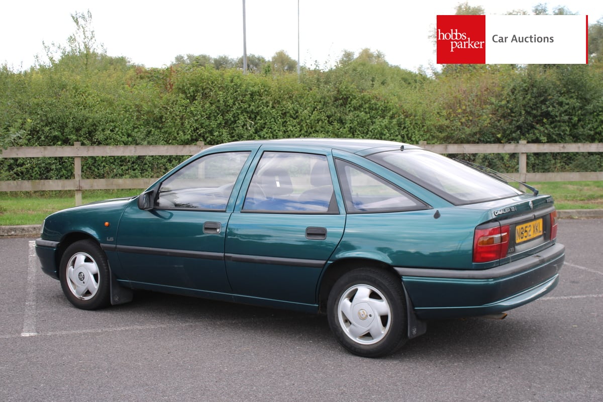VAUXHALL CAVALIER LS 1.8 image 5