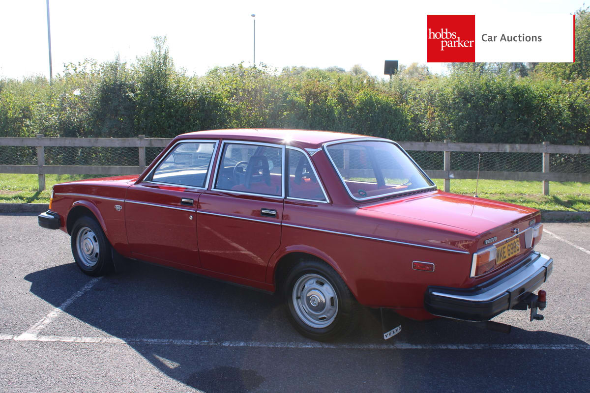 VOLVO 244 DL image 5