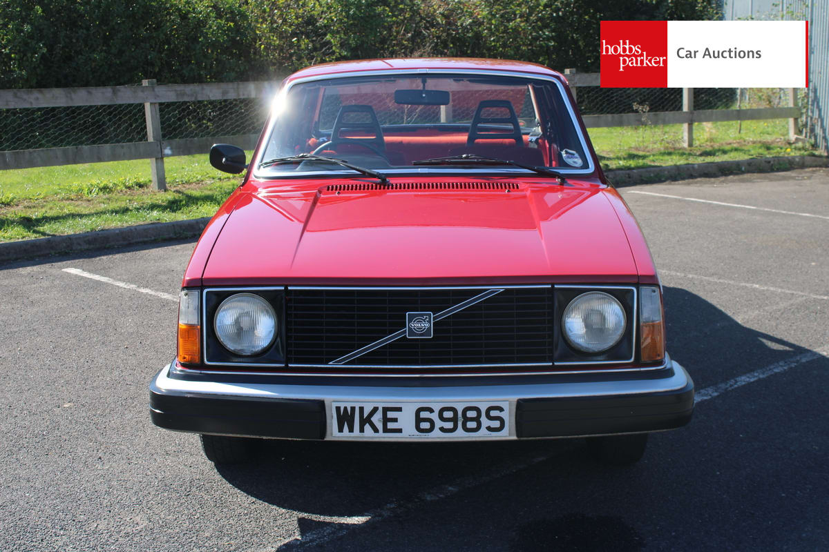 VOLVO 244 DL image 8