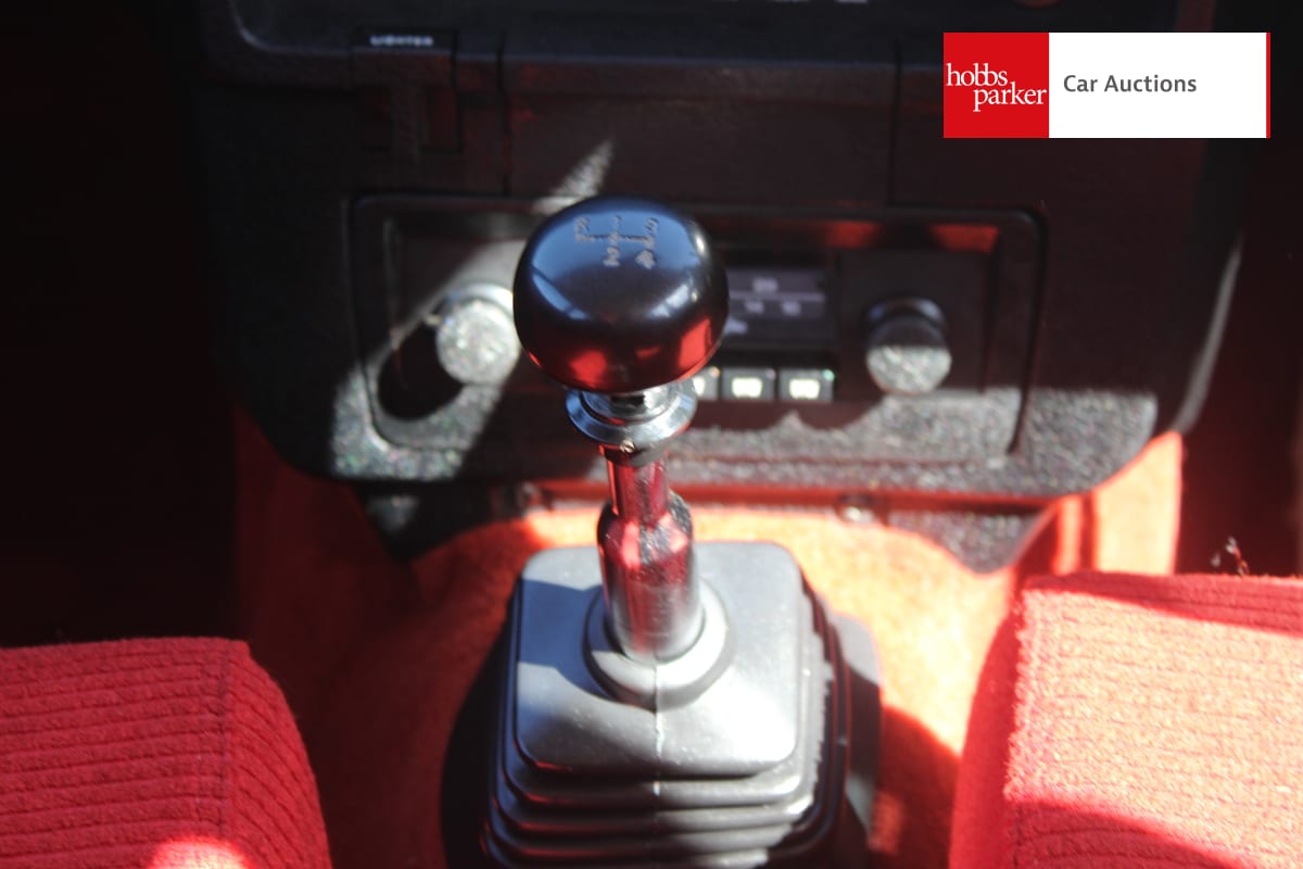 VOLVO 244 DL image 22