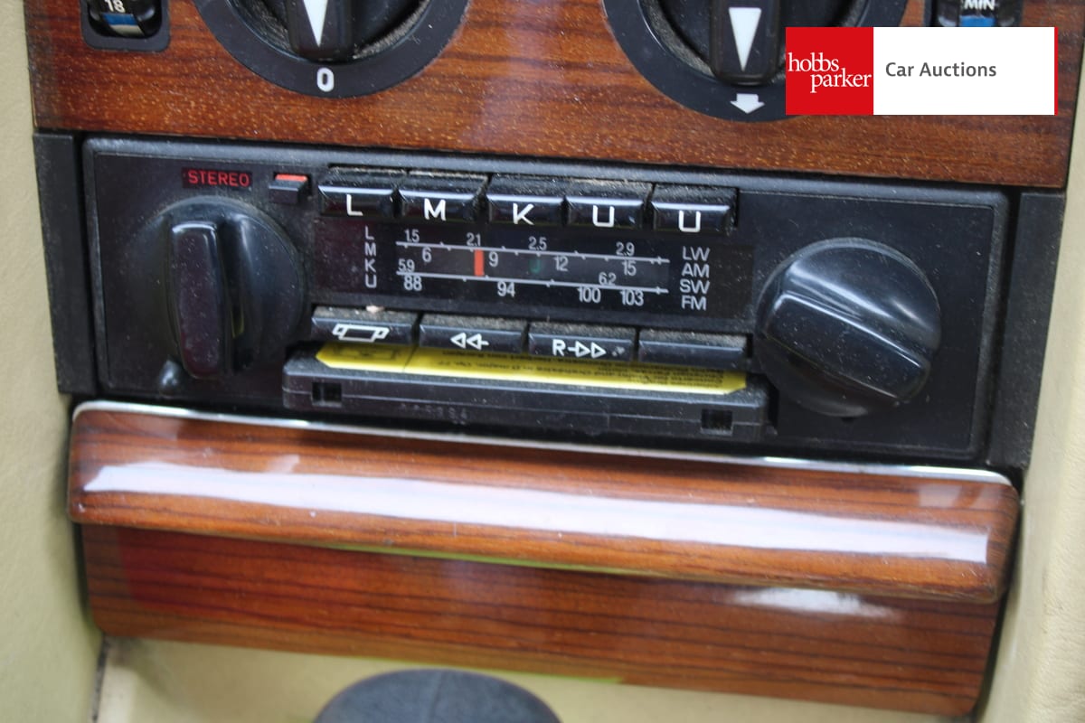 MERCEDES 380 SE Auto W126 image 29