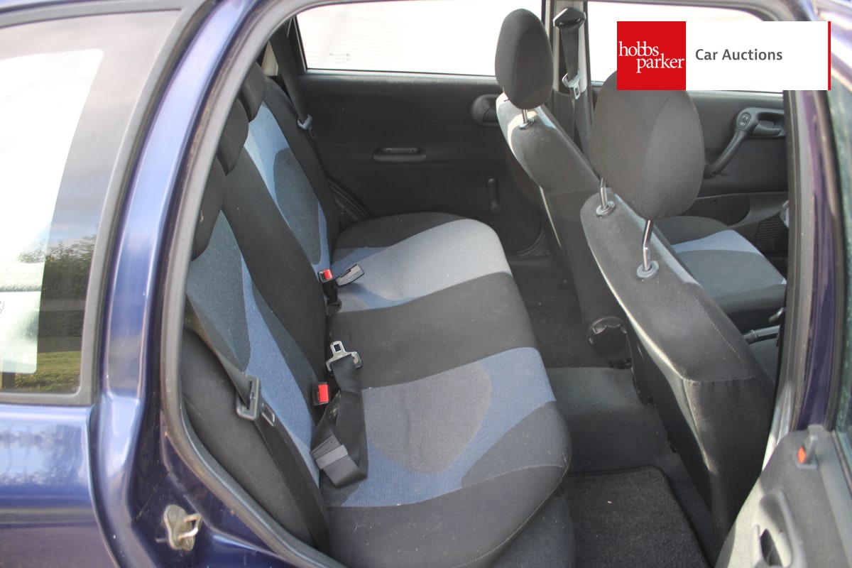 VAUXHALL CORSA GLS 16V image 15