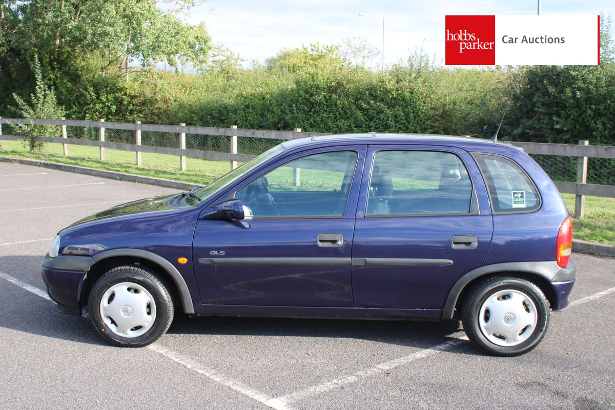 VAUXHALL CORSA GLS 16V image 6