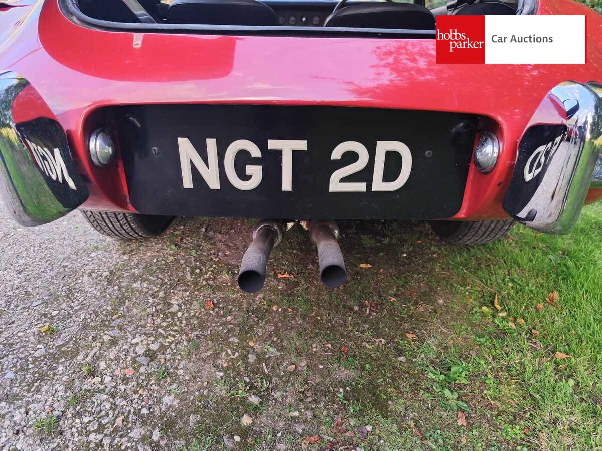 JAGUAR E TYPE SERIES I FHC image 12
