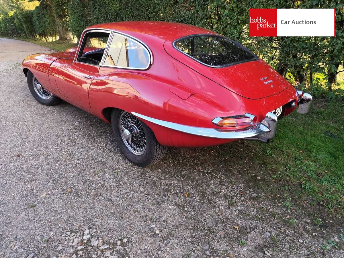 JAGUAR E TYPE SERIES I FHC image 5