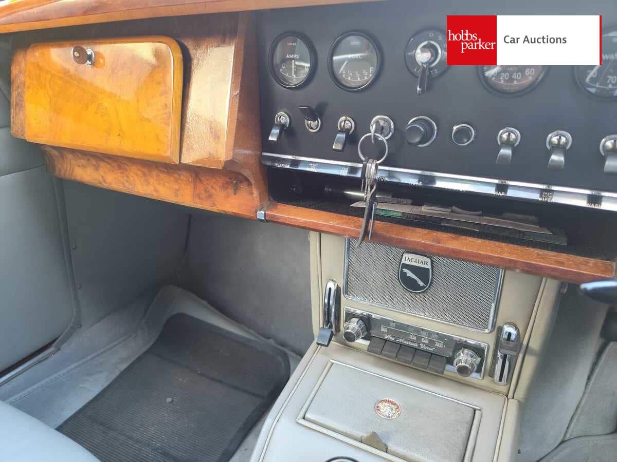 JAGUAR 3.4/340 image 15
