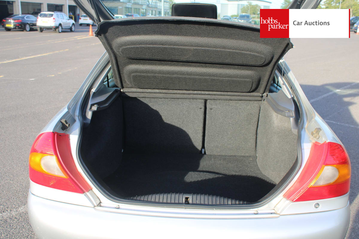 FORD MONDEO GLX AUTO image 19