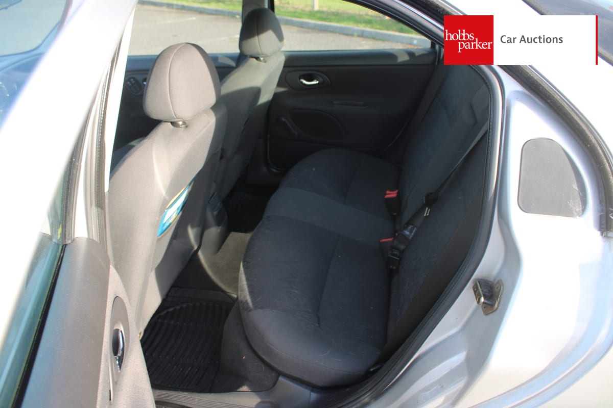 FORD MONDEO GLX AUTO image 21