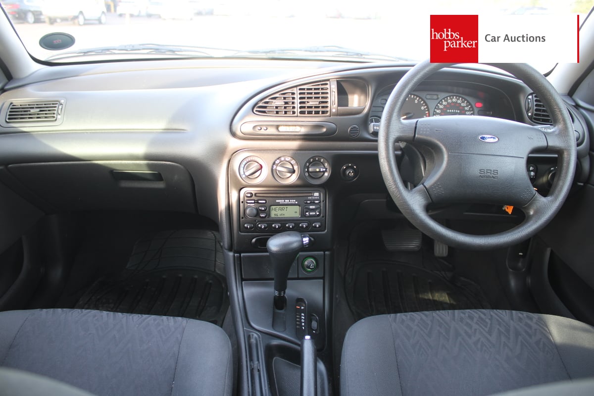 FORD MONDEO GLX AUTO image 24