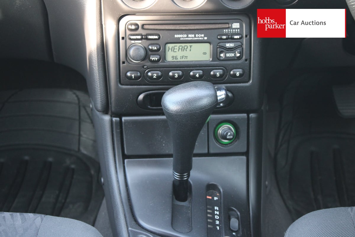 FORD MONDEO GLX AUTO image 25