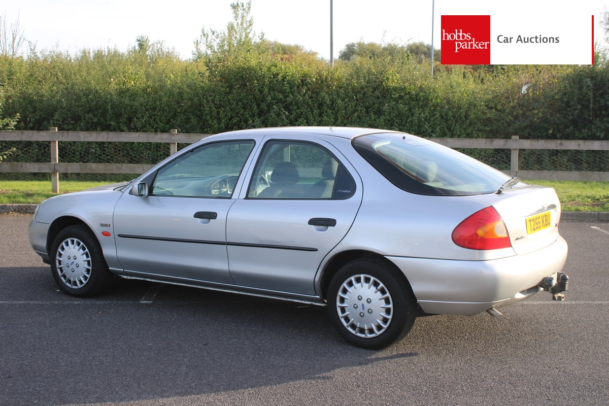 FORD MONDEO GLX AUTO image 5