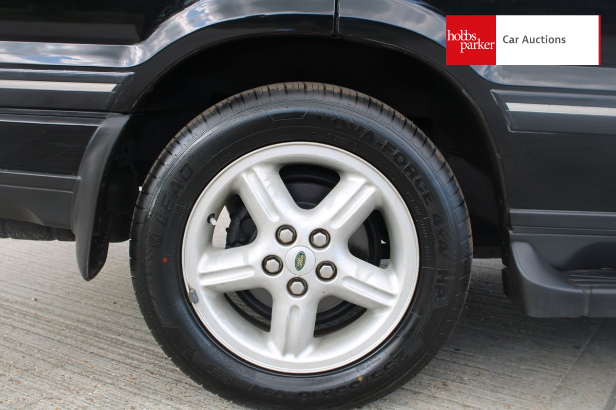 LAND ROVER RANGEROVER 4.6 VOGUE AUTO image 10