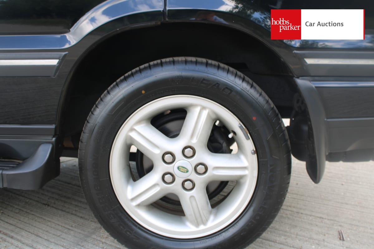LAND ROVER RANGEROVER 4.6 VOGUE AUTO image 11