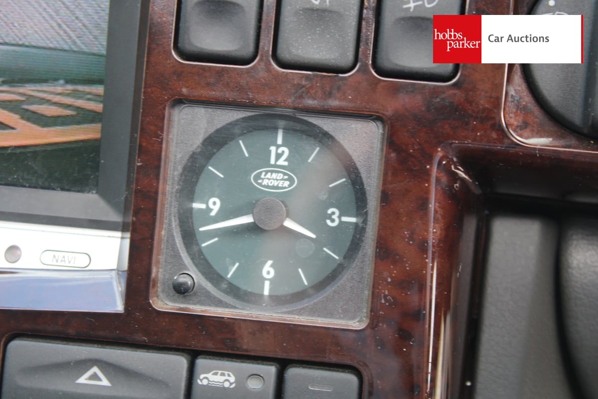 LAND ROVER RANGEROVER 4.6 VOGUE AUTO image 29