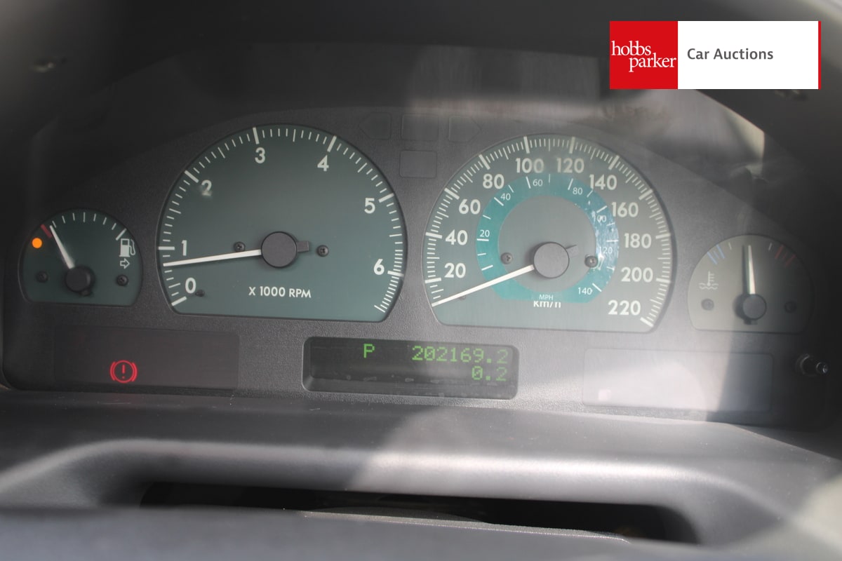 LAND ROVER RANGEROVER 4.6 VOGUE AUTO image 31