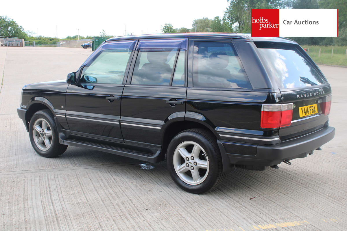 LAND ROVER RANGEROVER 4.6 VOGUE AUTO image 5