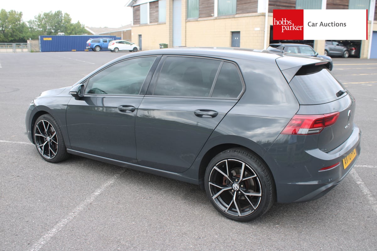 VOLKSWAGEN GOLF LIFE TSI image 5
