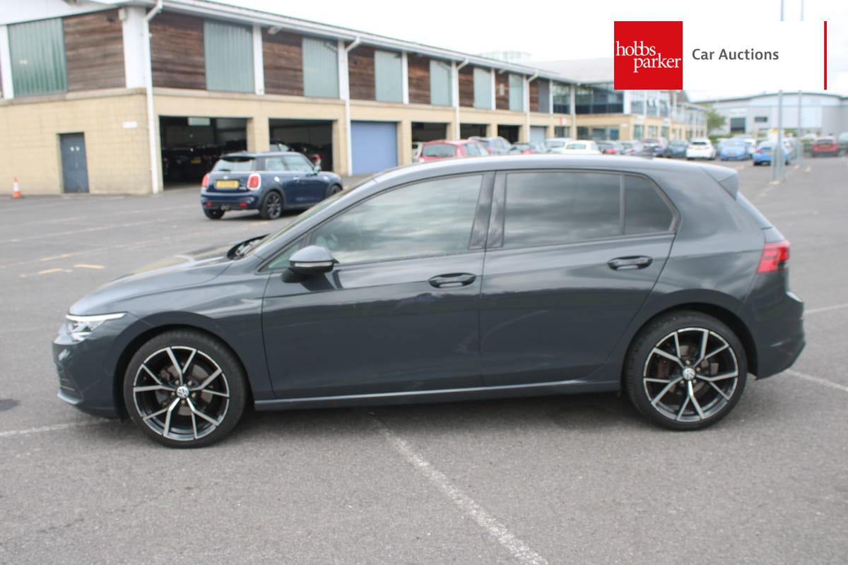 VOLKSWAGEN GOLF LIFE TSI image 6