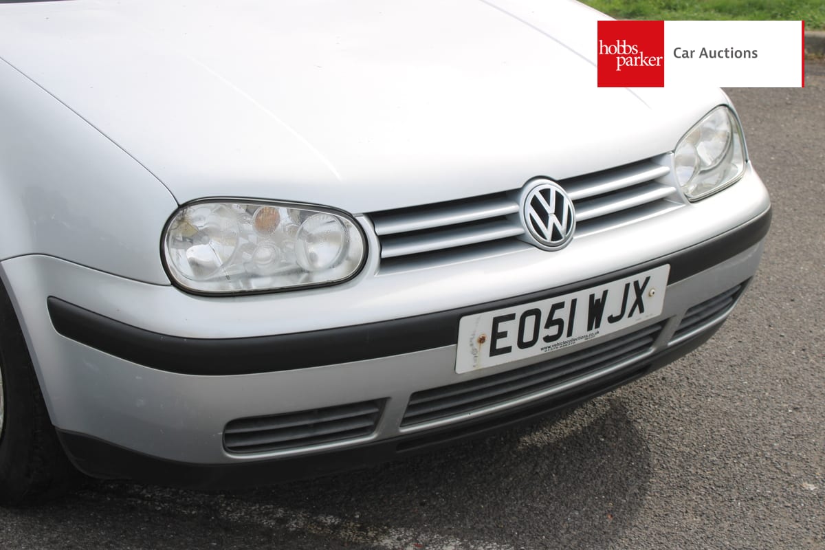VOLKSWAGEN GOLF image 9