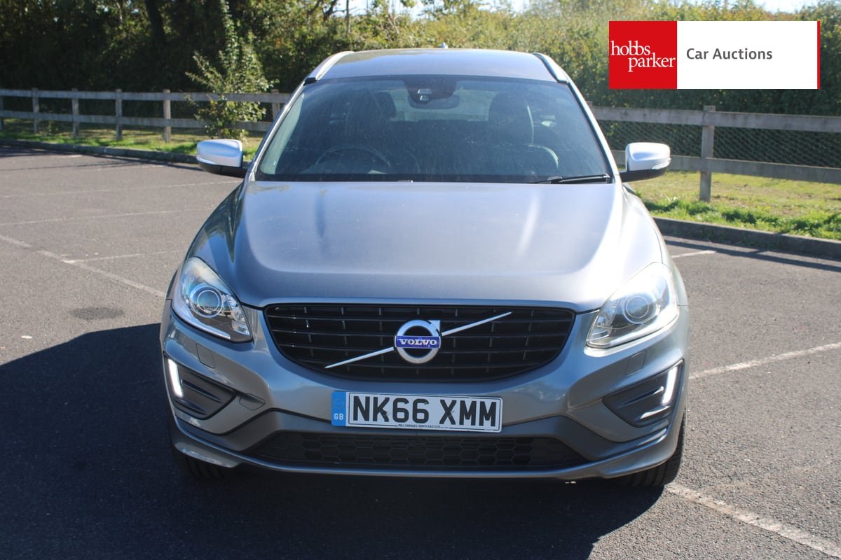 VOLVO XC60 R-DESIGN LUX NAV D5 image 8