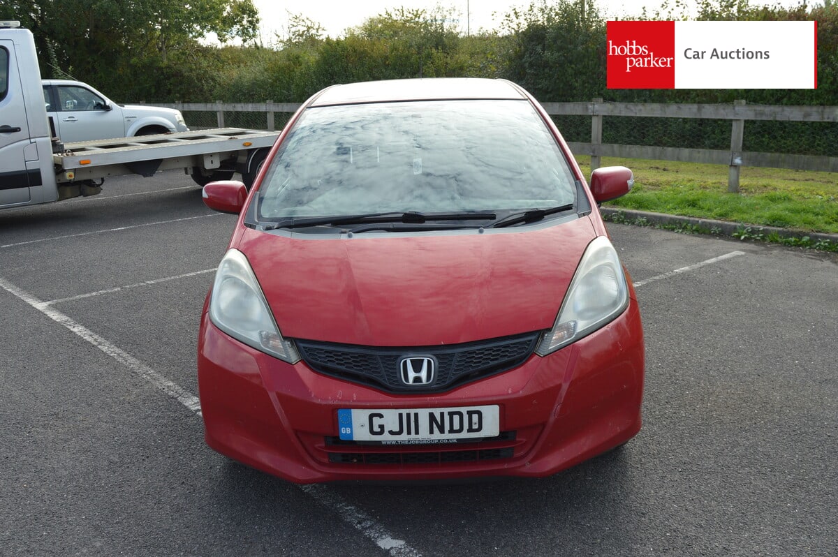 HONDA JAZZ I-VTEC ES image 8