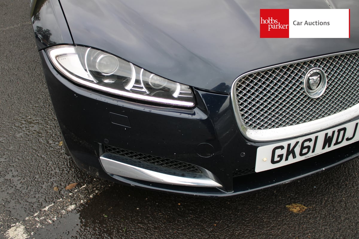 JAGUAR XF LUXURY D AUTO image 8