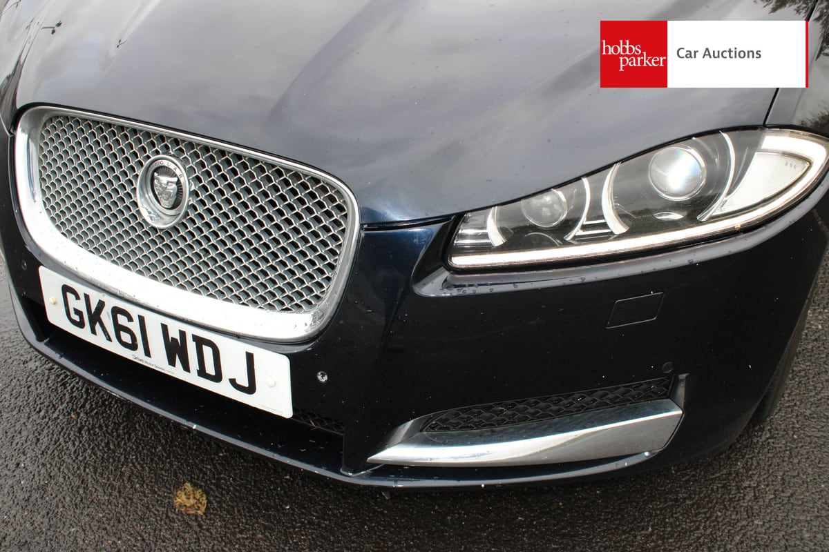 JAGUAR XF LUXURY D AUTO image 9