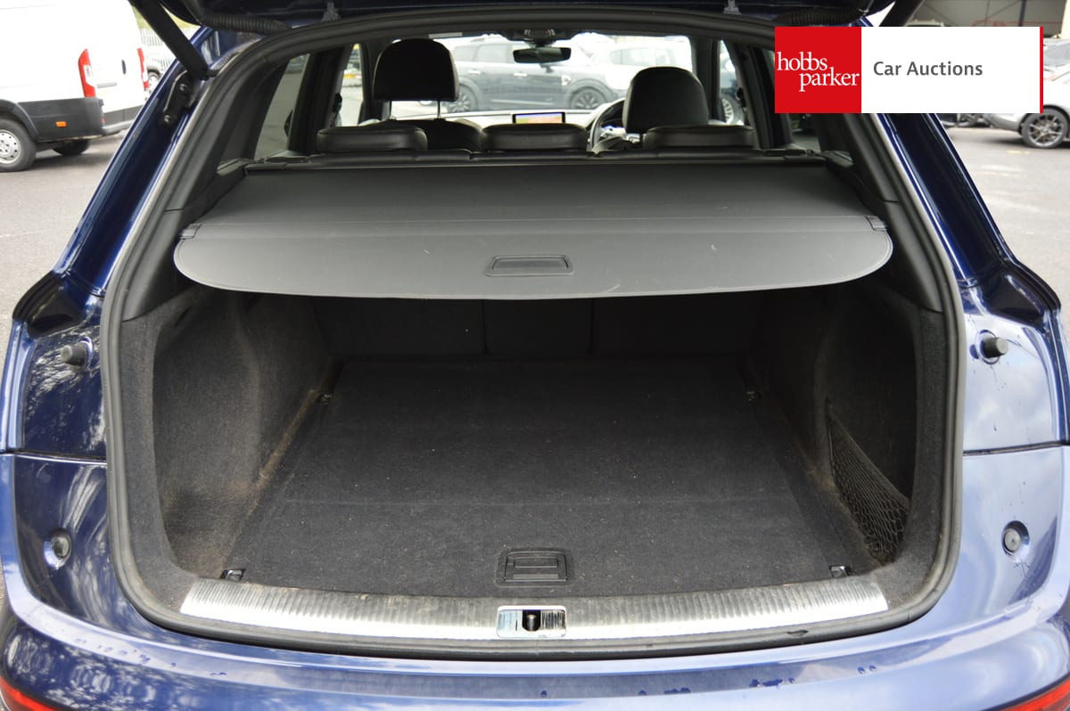 AUDI Q5 S LINE BLK ED40 TDI QU image 15