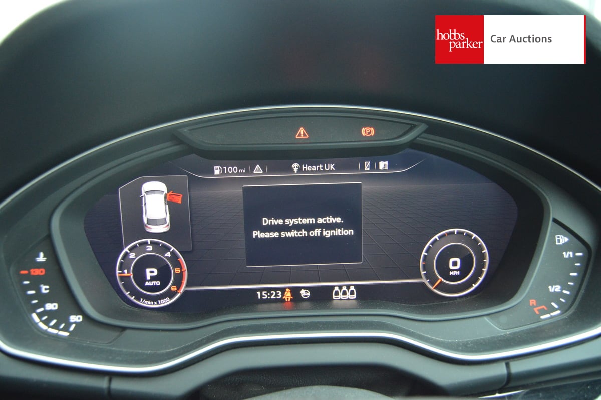 AUDI Q5 S LINE BLK ED40 TDI QU image 17