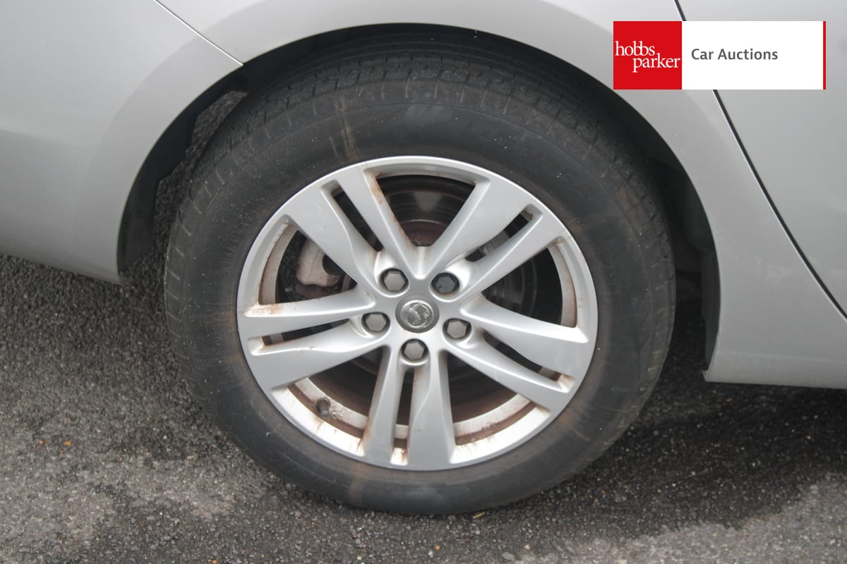 VAUXHALL ASTRA DESIGN CDTI image 10